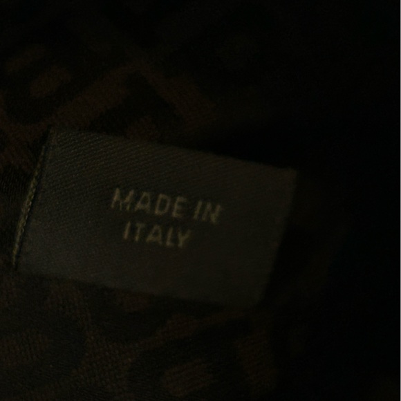 Vintage Bally Brown Woven Tote Bag. Good condition but zipper needs repair. - Picture 6 of 11